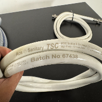 Lot Of Hoses image 2